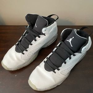 Mens Jordan Fusions Size 13